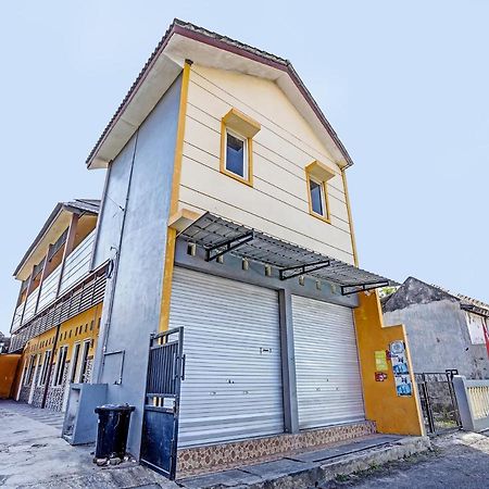 Spot On 91595 Sruni Syariah Otel Gedangan Dış mekan fotoğraf