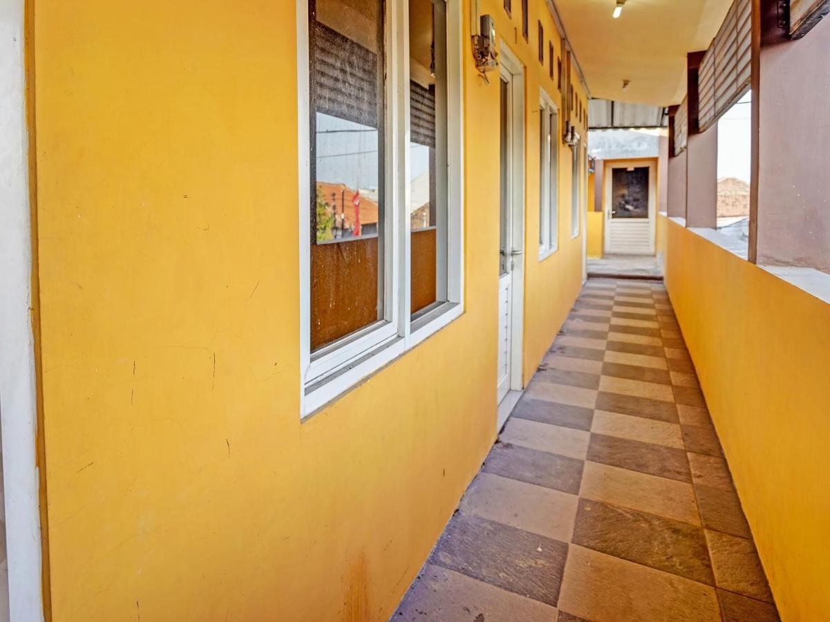 Spot On 91595 Sruni Syariah Otel Gedangan Dış mekan fotoğraf