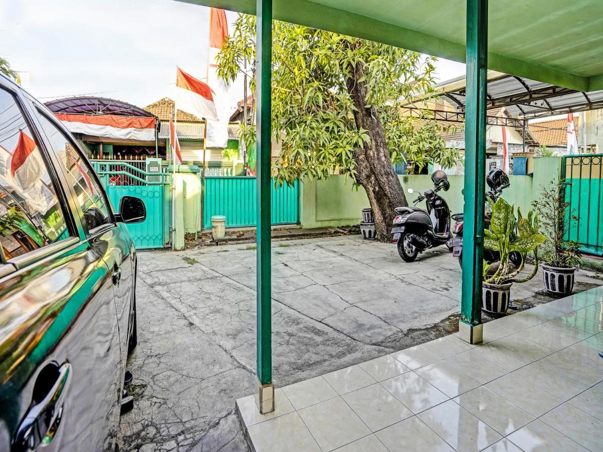 Spot On 91595 Sruni Syariah Otel Gedangan Dış mekan fotoğraf