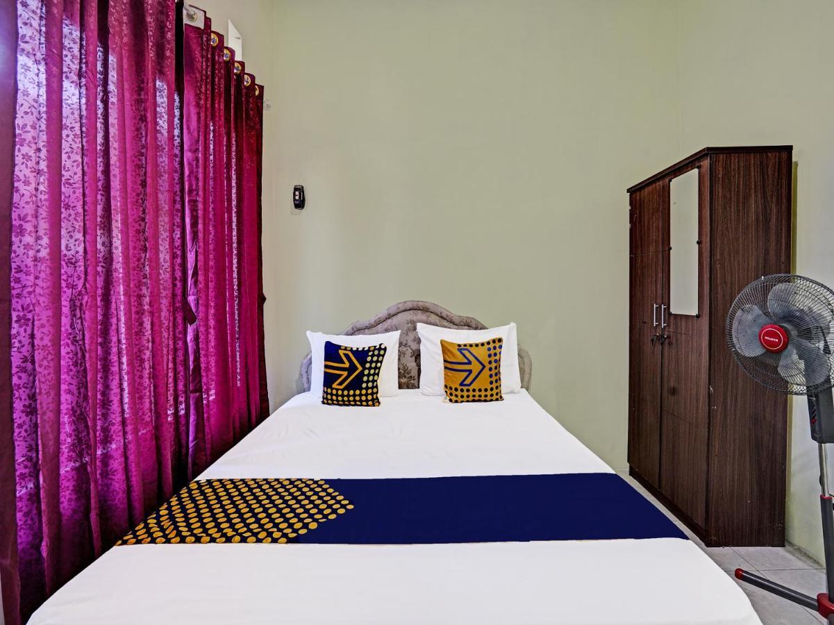 Spot On 91595 Sruni Syariah Otel Gedangan Dış mekan fotoğraf