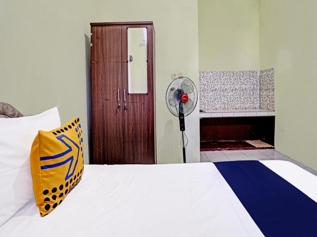 Spot On 91595 Sruni Syariah Otel Gedangan Dış mekan fotoğraf