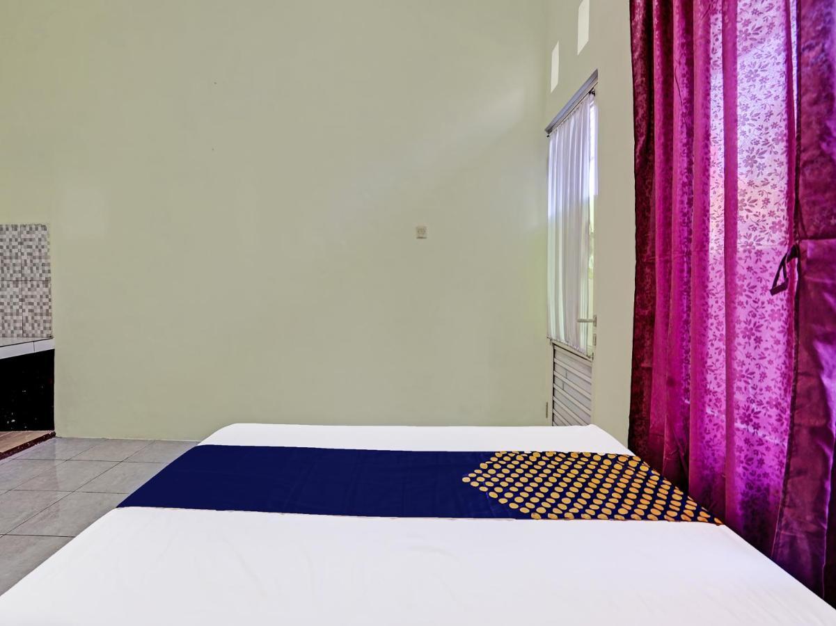 Spot On 91595 Sruni Syariah Otel Gedangan Dış mekan fotoğraf