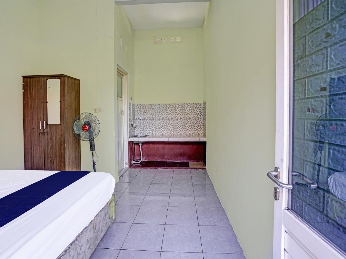 Spot On 91595 Sruni Syariah Otel Gedangan Dış mekan fotoğraf